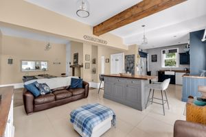 Photo 60- click for photo gallery